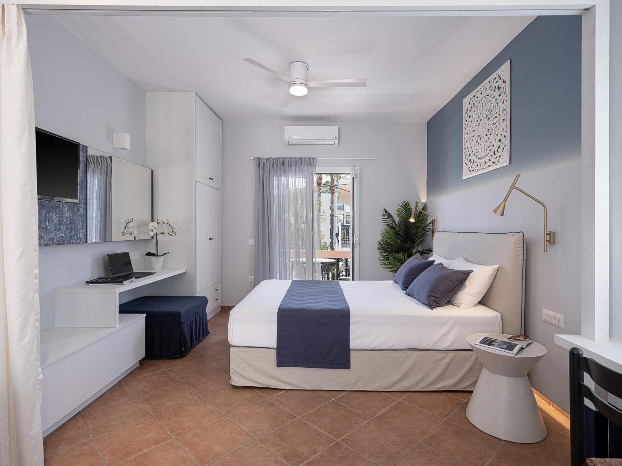 Elena Seafront Luxury Apartments Almirida Eksteriør billede
