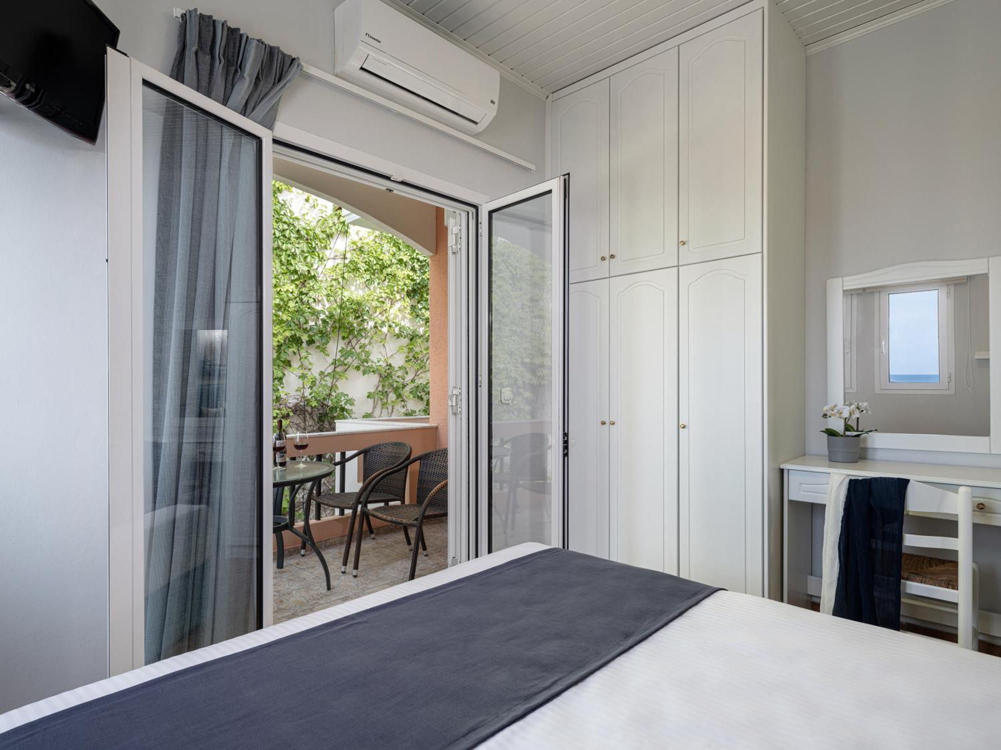 Elena Seafront Luxury Apartments Almirida Eksteriør billede