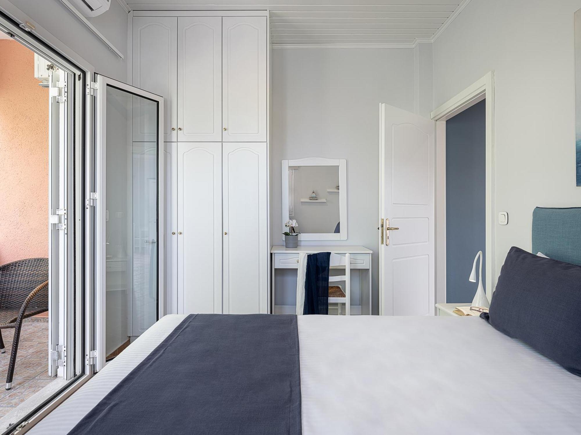 Elena Seafront Luxury Apartments Almirida Værelse billede