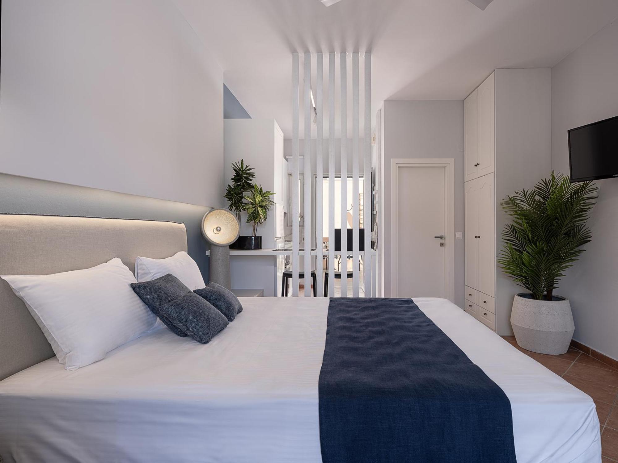 Elena Seafront Luxury Apartments Almirida Eksteriør billede